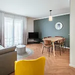 Aparthotel Adagio Buttes Chaumont 4*