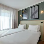 Aparthotel Adagio Buttes Chaumont 4*