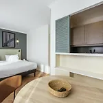 Adagio Buttes Chaumont Aparthotel 4*