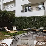Adagio Buttes Chaumont 4* Paris
