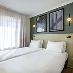 Adagio Buttes Chaumont 4*