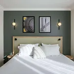 Aparthotel Adagio Buttes Chaumont Paris