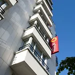 Adagio Buttes Chaumont Aparthotel Paris