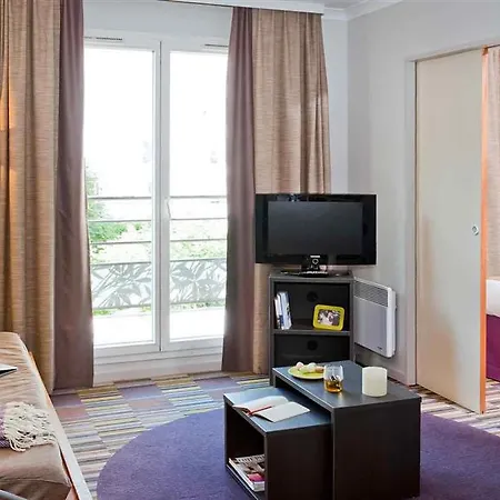 Aparthotel Adagio Buttes Chaumont 4*