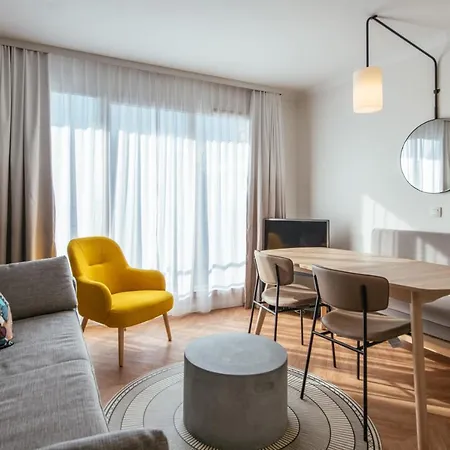 Aparthotel Adagio Buttes Chaumont Parigi