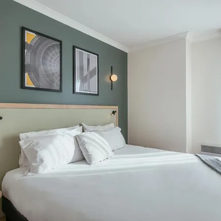 Aparthotel Adagio Buttes Chaumont Parigi