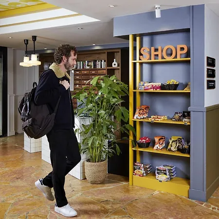 Adagio Buttes Chaumont Aparthotel 4*