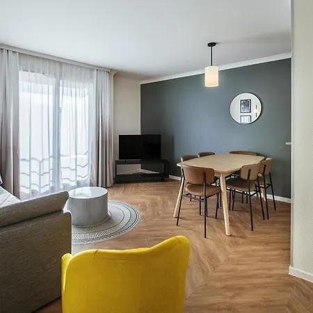 Aparthotel Adagio Buttes Chaumont 4*